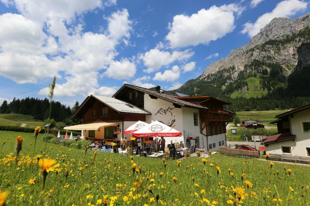 Landgasthof Schuster Nesselwängle Exteriör bild